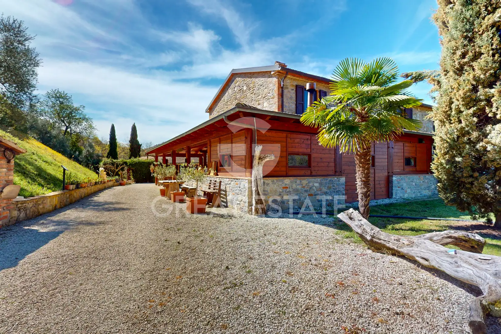 House 609m² in Italy, Perugia. Priced at 1250000€ rent photo-9