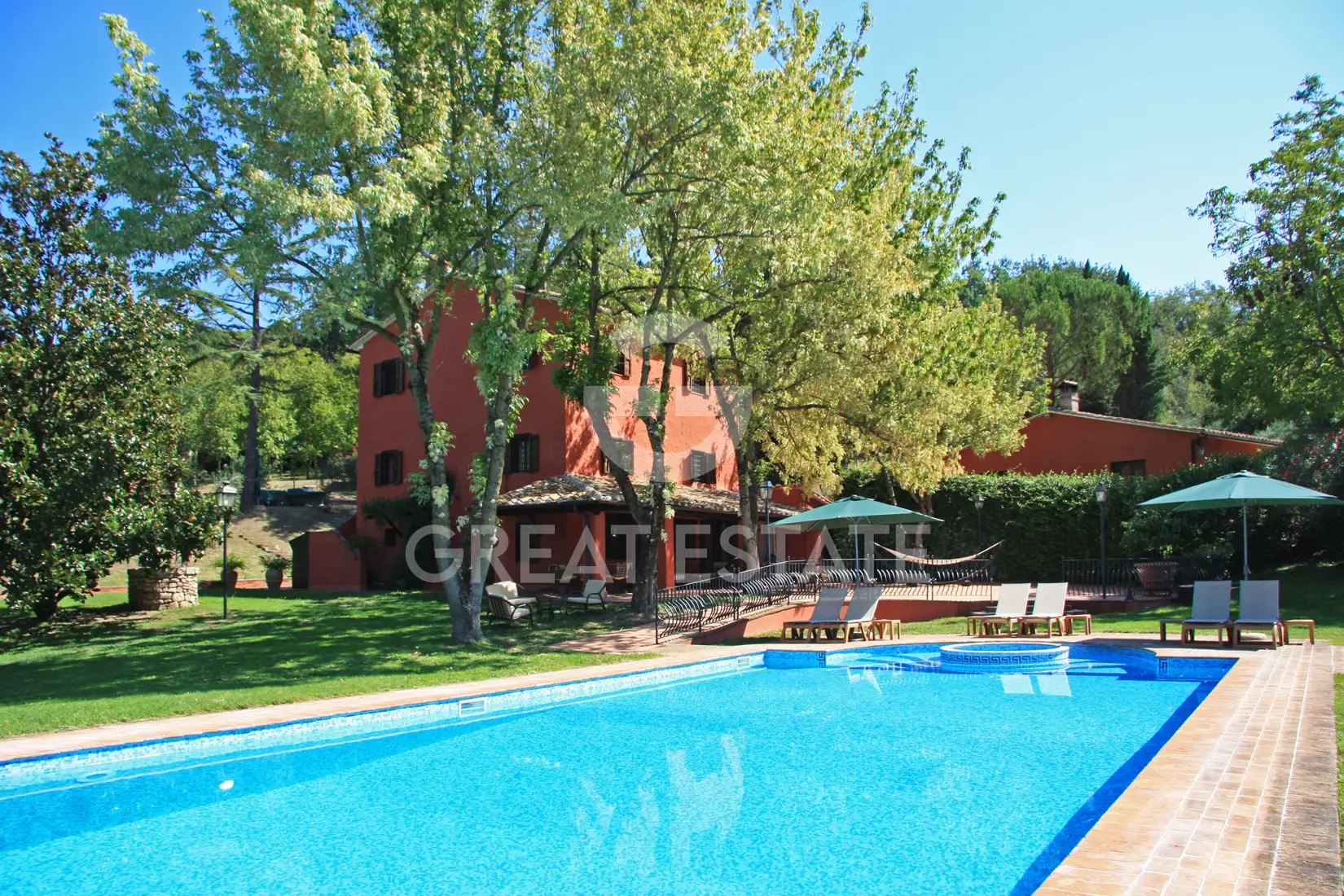 House 576m² in Italy, Terney. Priced at 780000€ rent photo-1