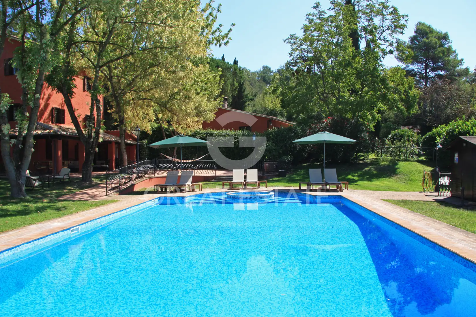 House 576m² in Italy, Terney. Priced at 780000€ rent photo-3
