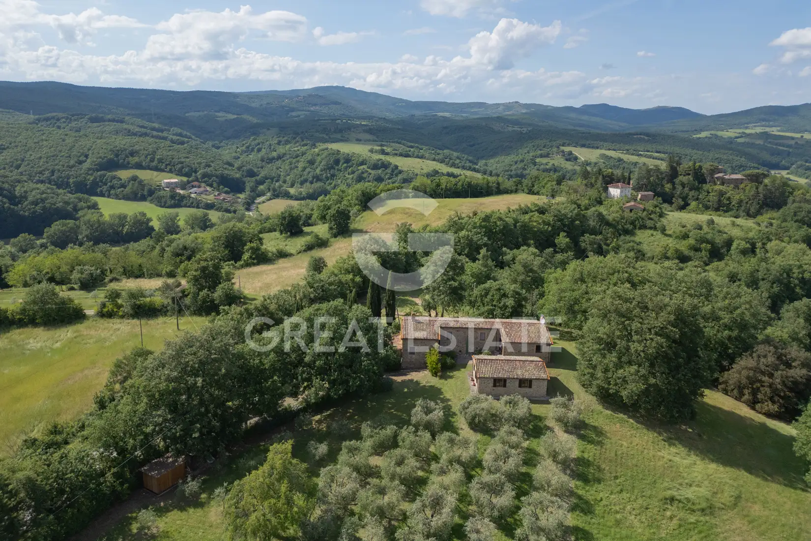 House 400m² in Italy, Terney. Priced at 780000€ rent photo-3