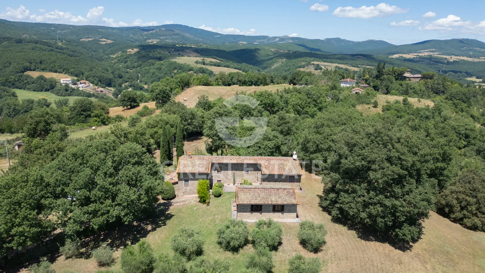 House 400m² in Italy, Terney. Priced at 780000€ rent photo-12