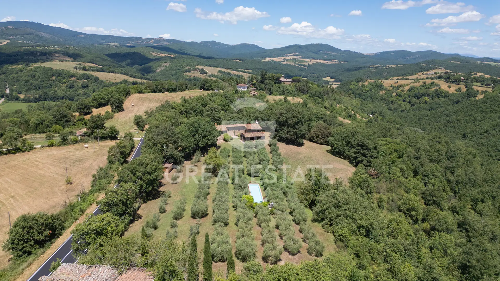 House 400m² in Italy, Terney. Priced at 780000€ rent photo-15