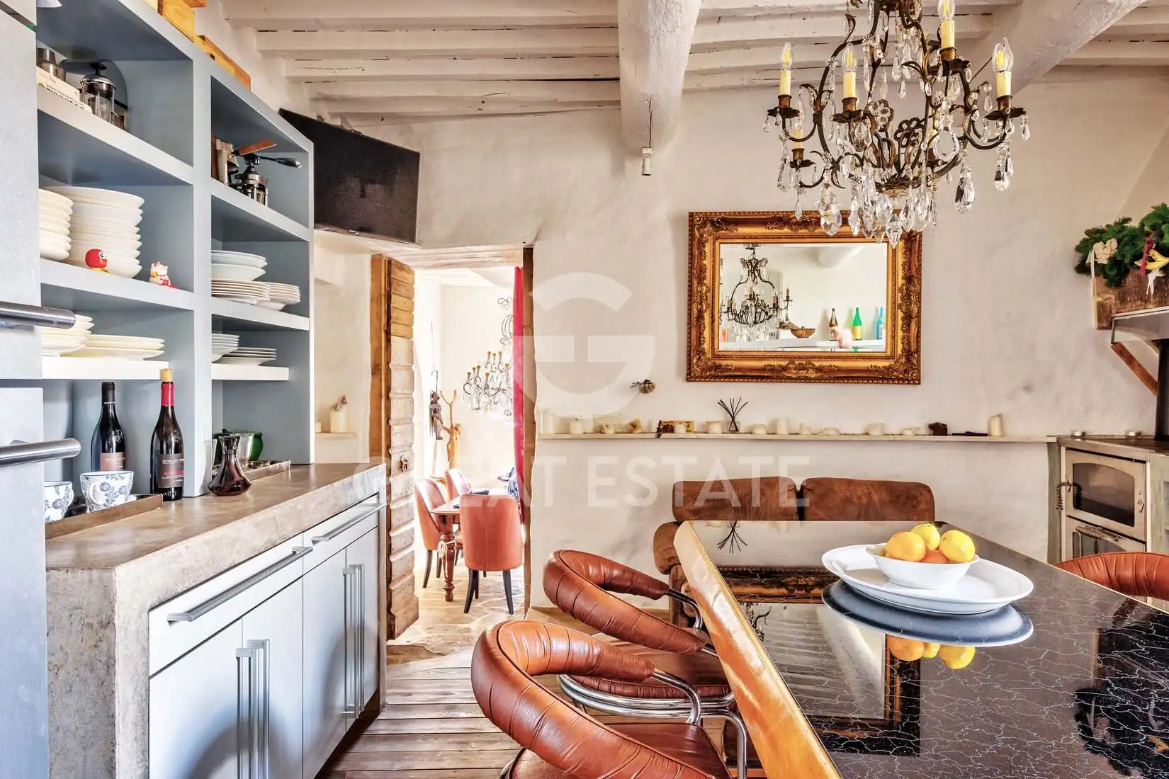 House 357m² in Italy, Arezzo. Priced at 1800000€ rent photo-11