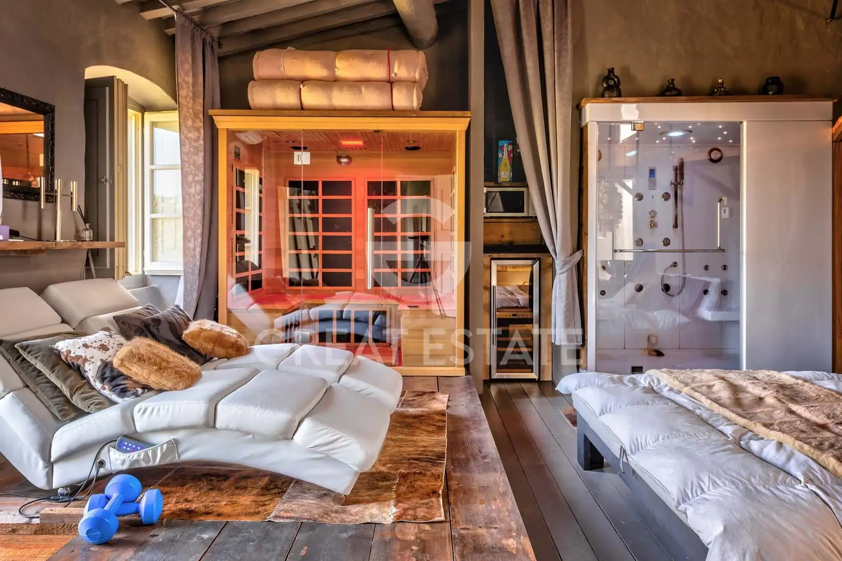House 357m² in Italy, Arezzo. Priced at 1800000€ rent photo-12