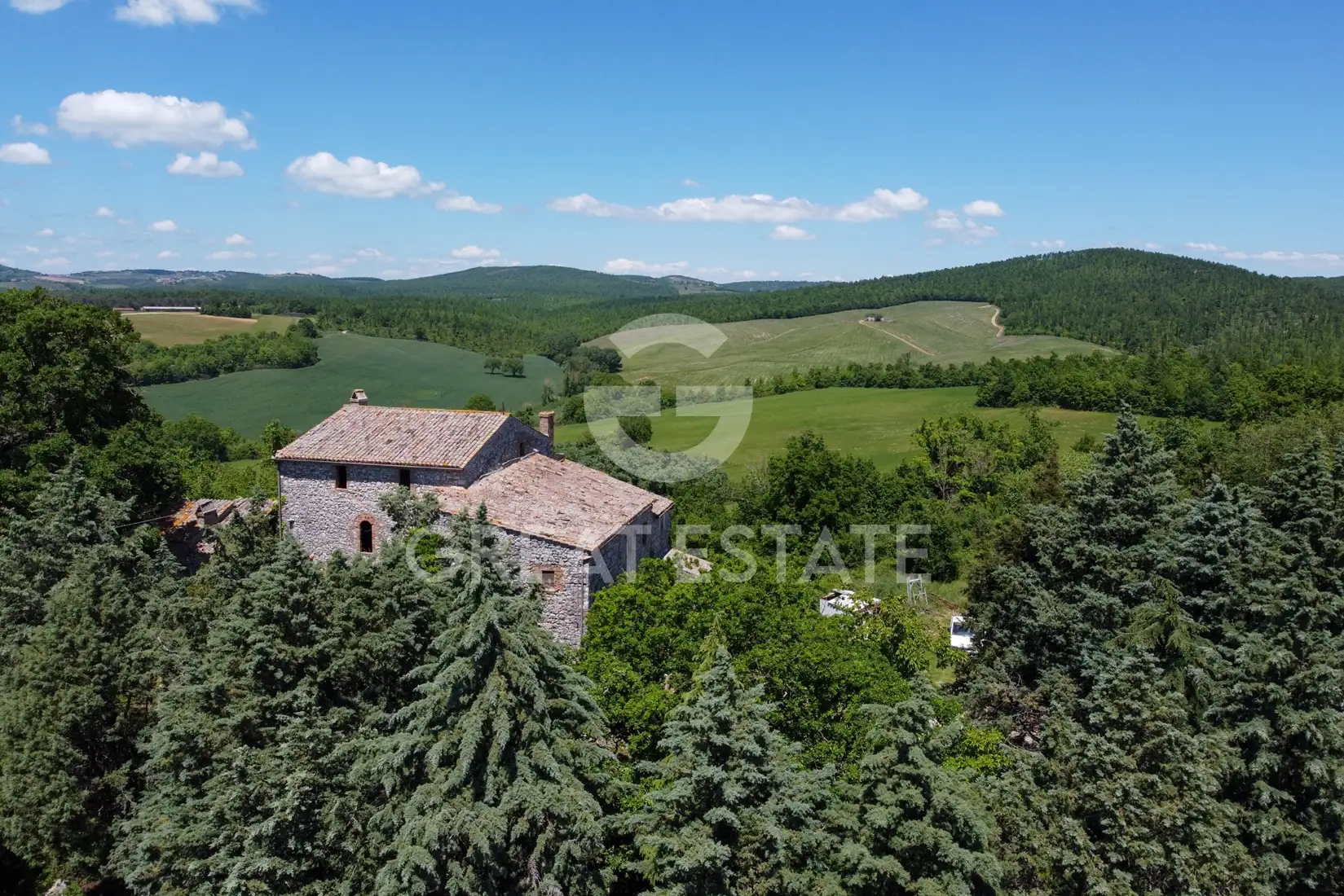 Villa 2980m² in Italy, Terney. Priced at 1550000€ rent photo-2