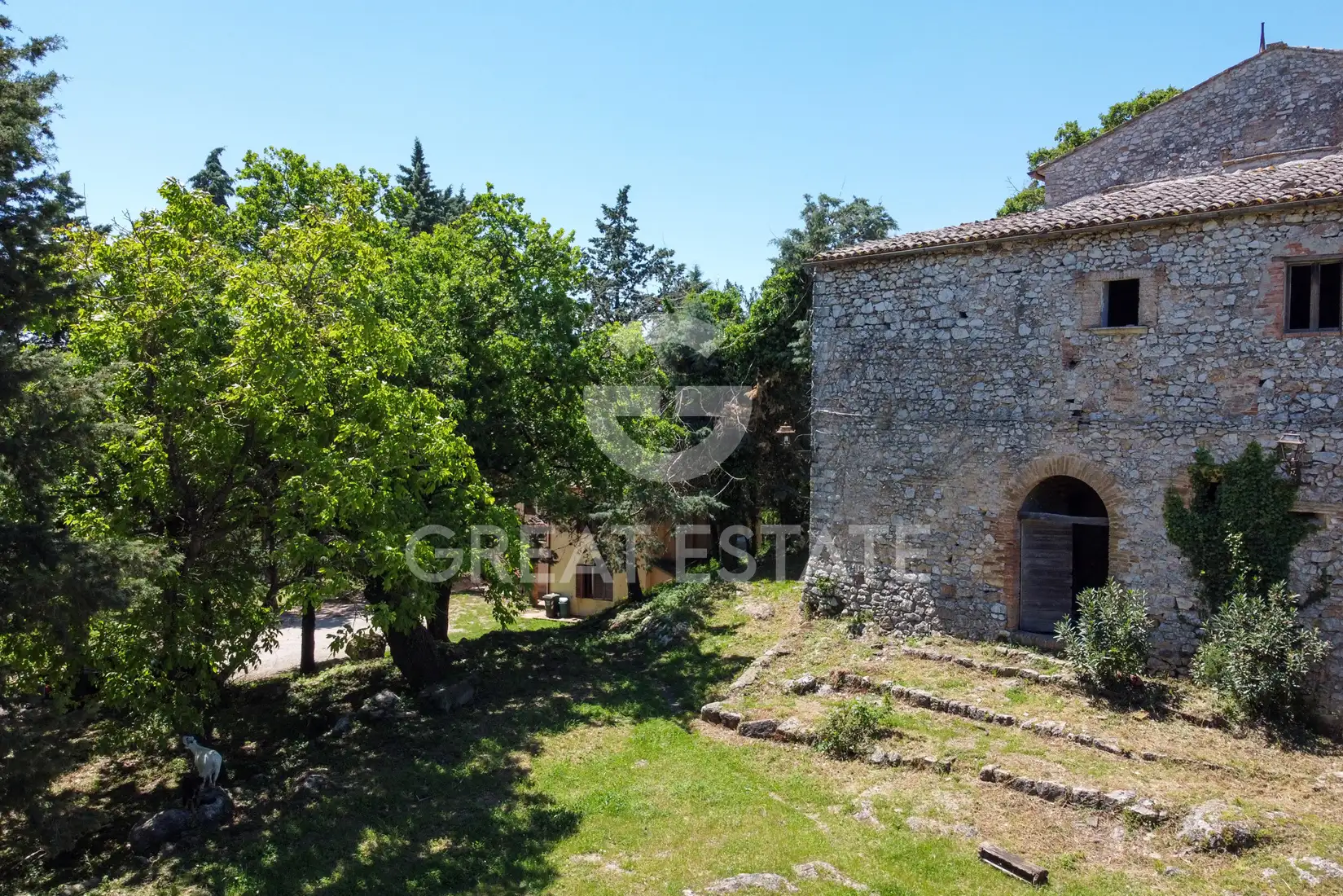 Villa 2980m² in Italy, Terney. Priced at 1550000€ rent photo-10