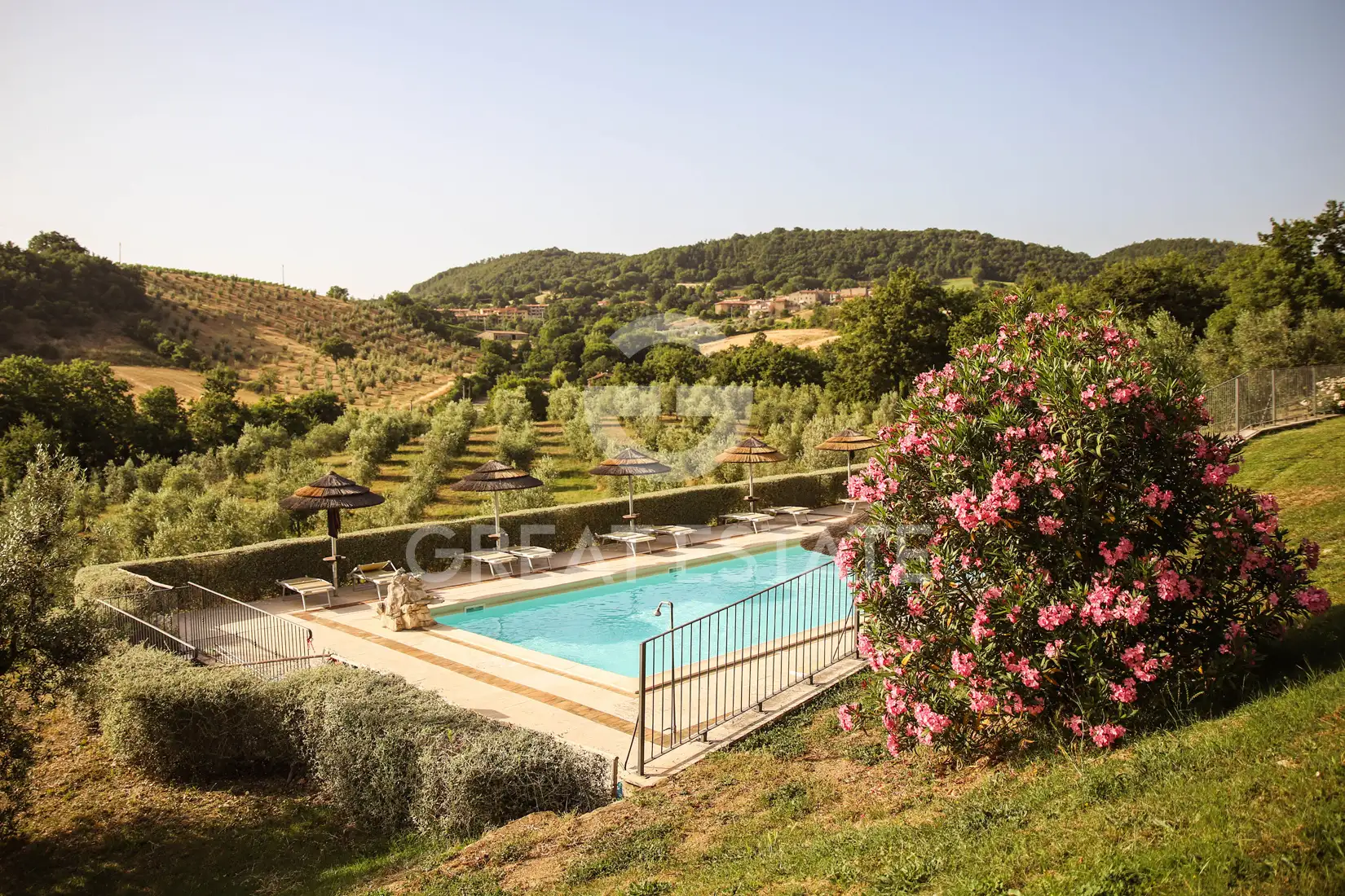 House 460m² in Italy, Grosseto. Priced at 750000€ rent photo-8