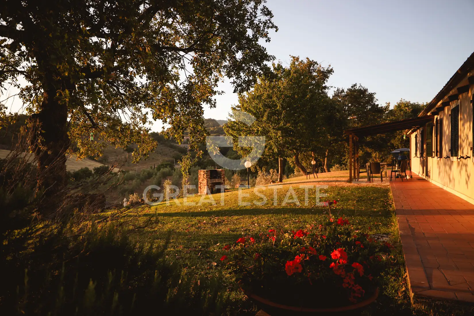 House 460m² in Italy, Grosseto. Priced at 750000€ rent photo-10