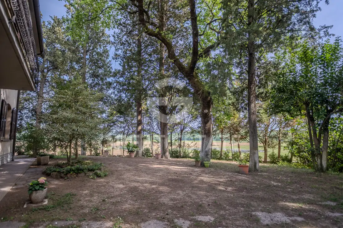 House 654m² in Italy, Siena. Priced at 650000€ rent photo-9