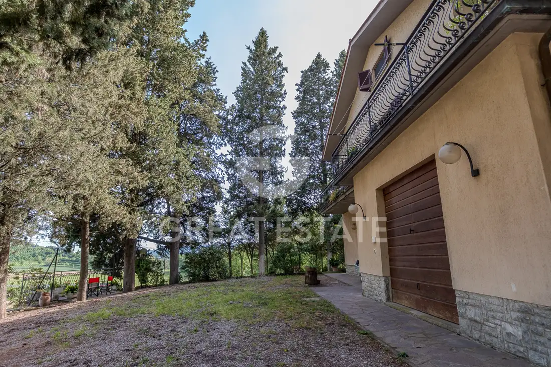 House 654m² in Italy, Siena. Priced at 650000€ rent photo-10