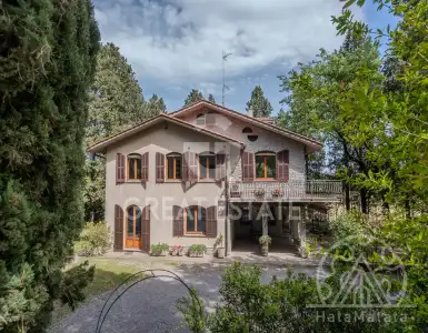 Buy in Italy for 650000€