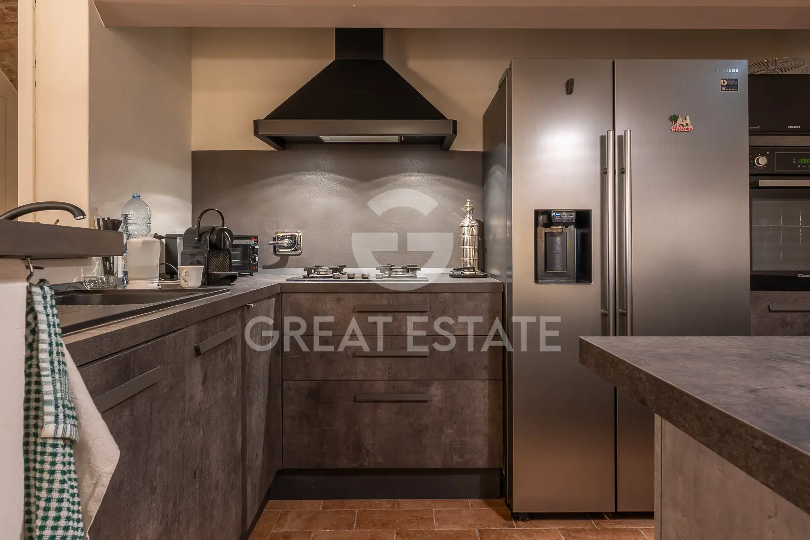 Flat 559m² in Italy, Arezzo. Priced at 790000€ rent photo-11