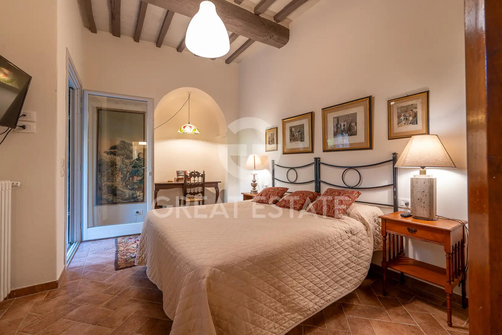 Flat 559m² in Italy, Arezzo. Priced at 790000€ rent photo-14