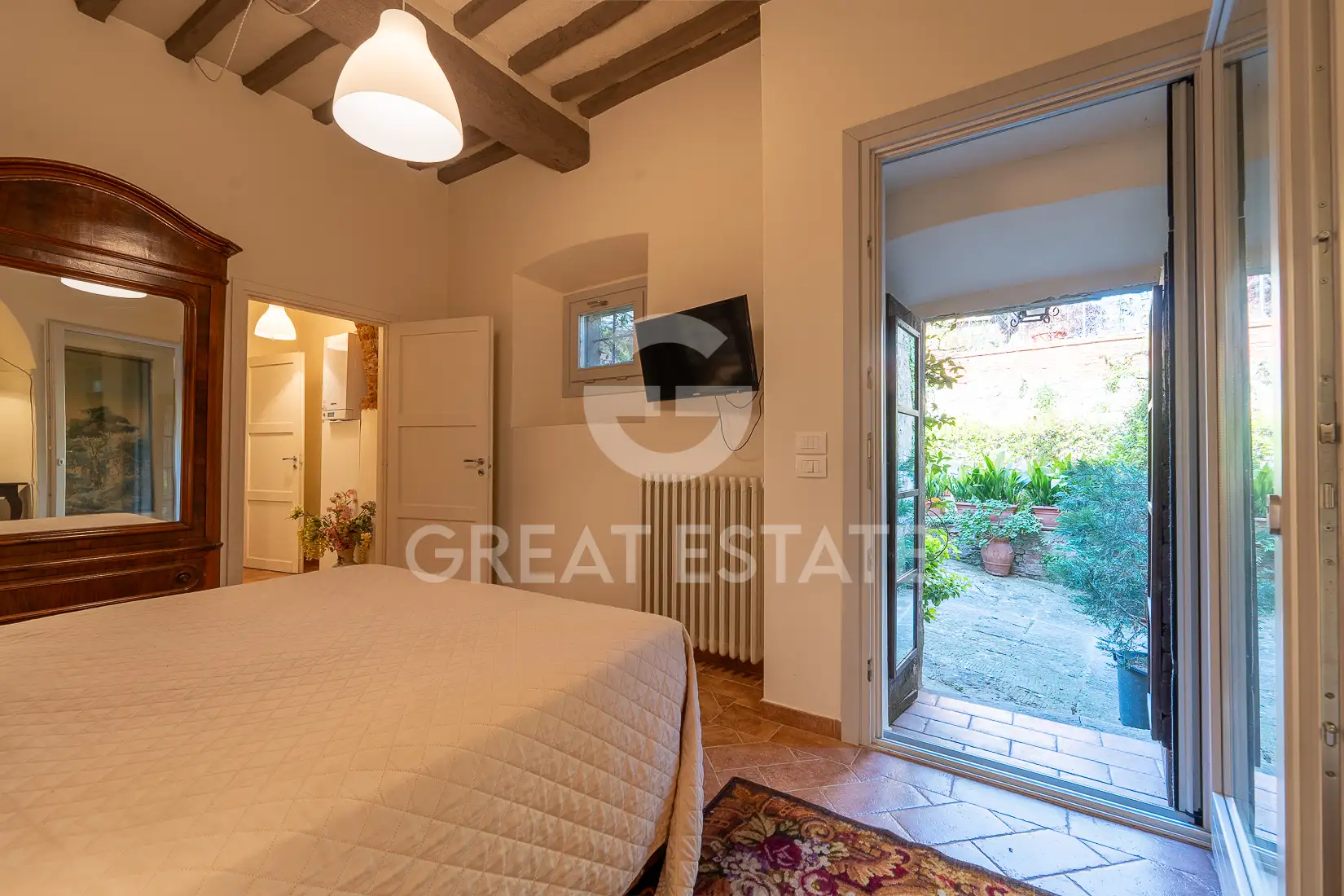Flat 559m² in Italy, Arezzo. Priced at 790000€ rent photo-15