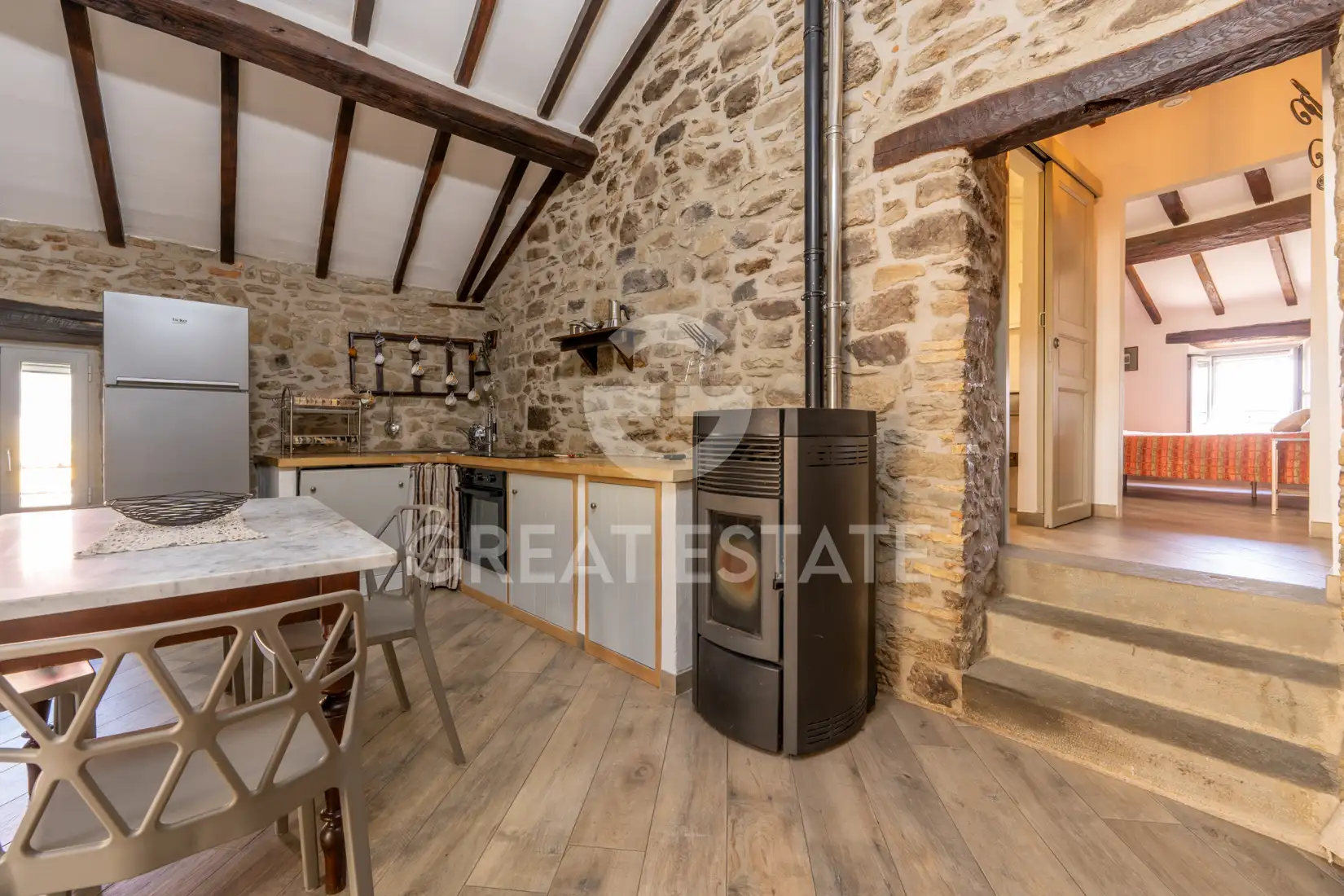 House 1704m² in Italy, Arezzo. Priced at 1690000€ rent photo-12