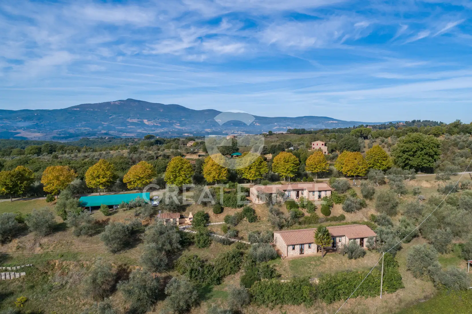 House 580m² in Italy, Perugia. Priced at 1350000€ rent photo-5