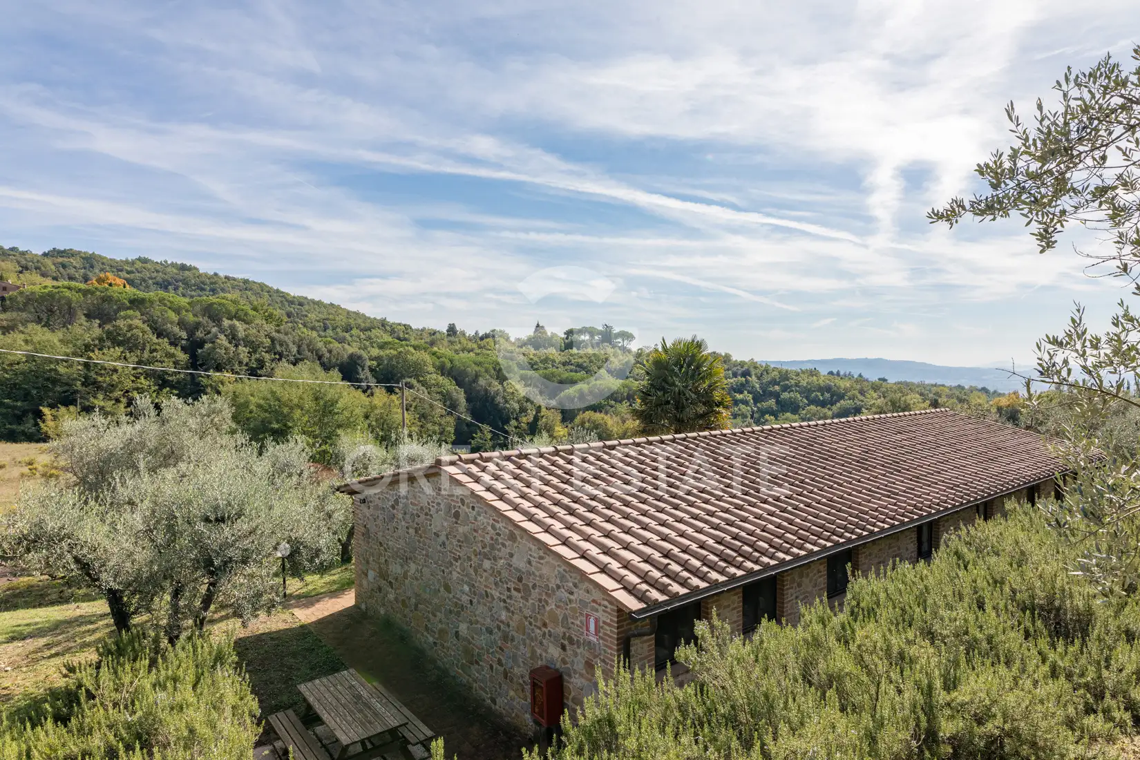 House 580m² in Italy, Perugia. Priced at 1350000€ rent photo-10