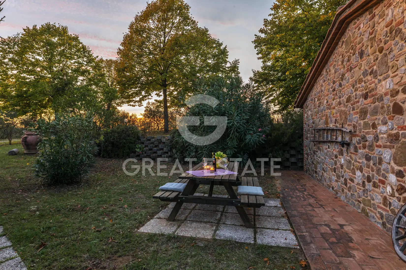 House 580m² in Italy, Perugia. Priced at 1350000€ rent photo-14
