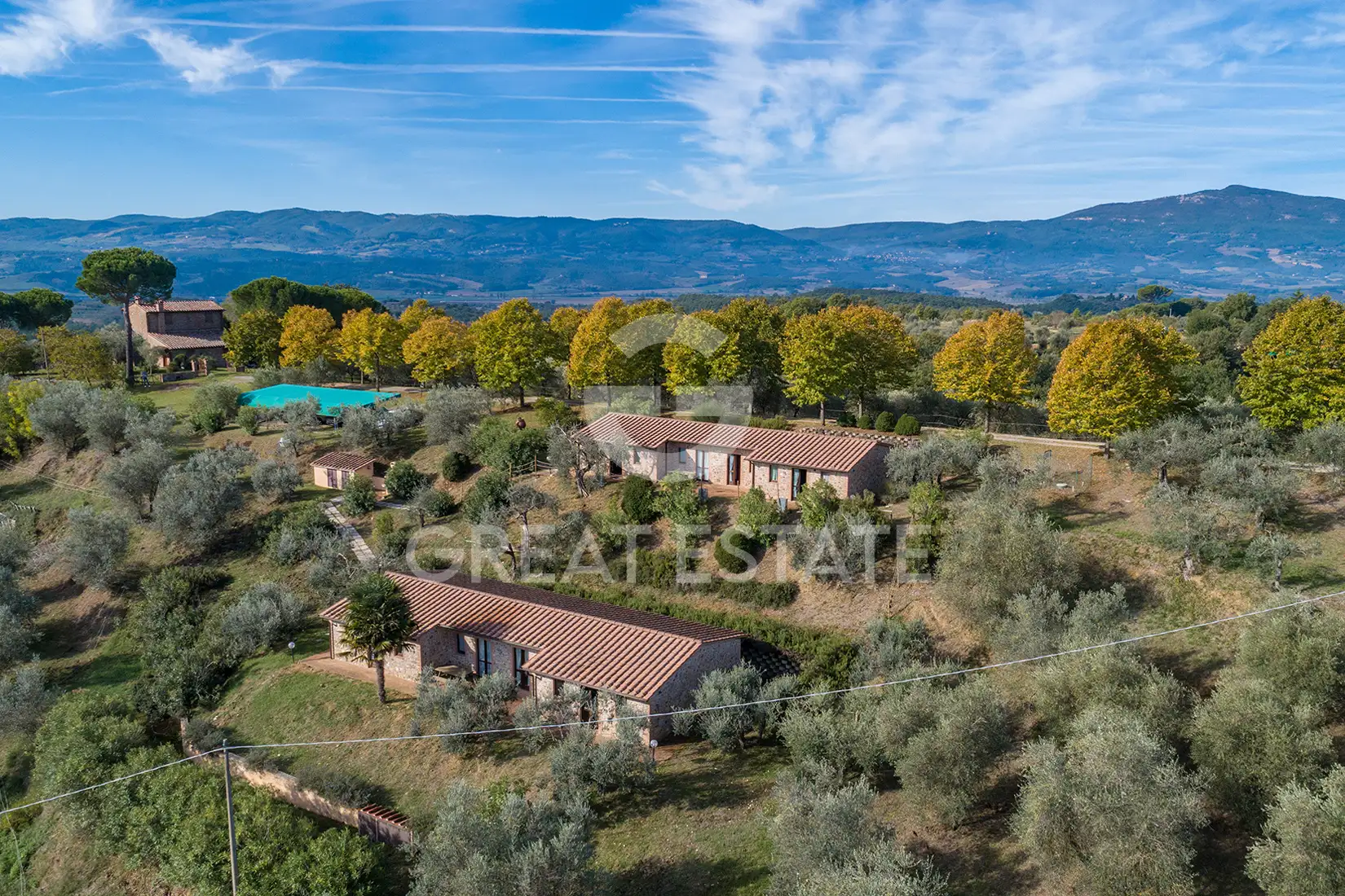 House 580m² in Italy, Perugia. Priced at 1350000€ rent photo-13
