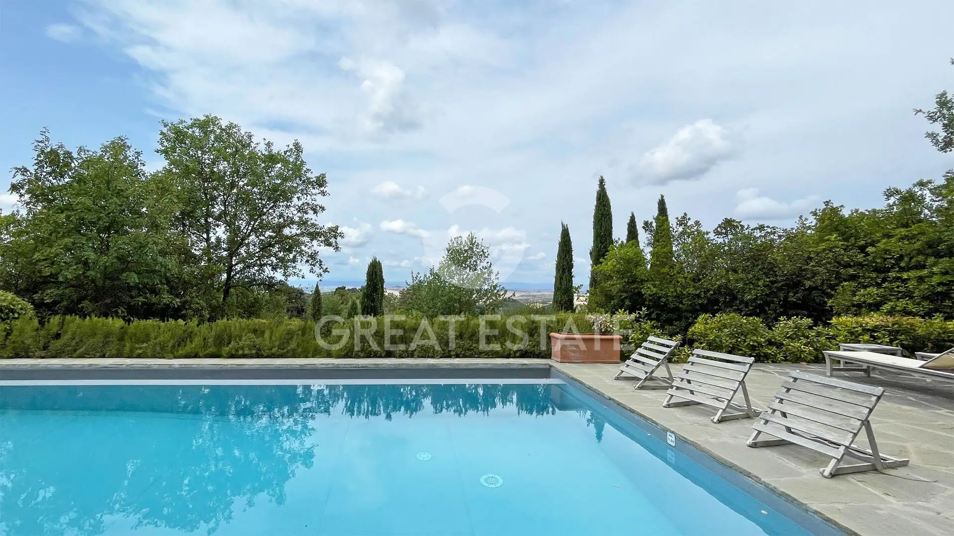 House 803m² in Italy, Siena. Priced at 2900000€ rent photo-3