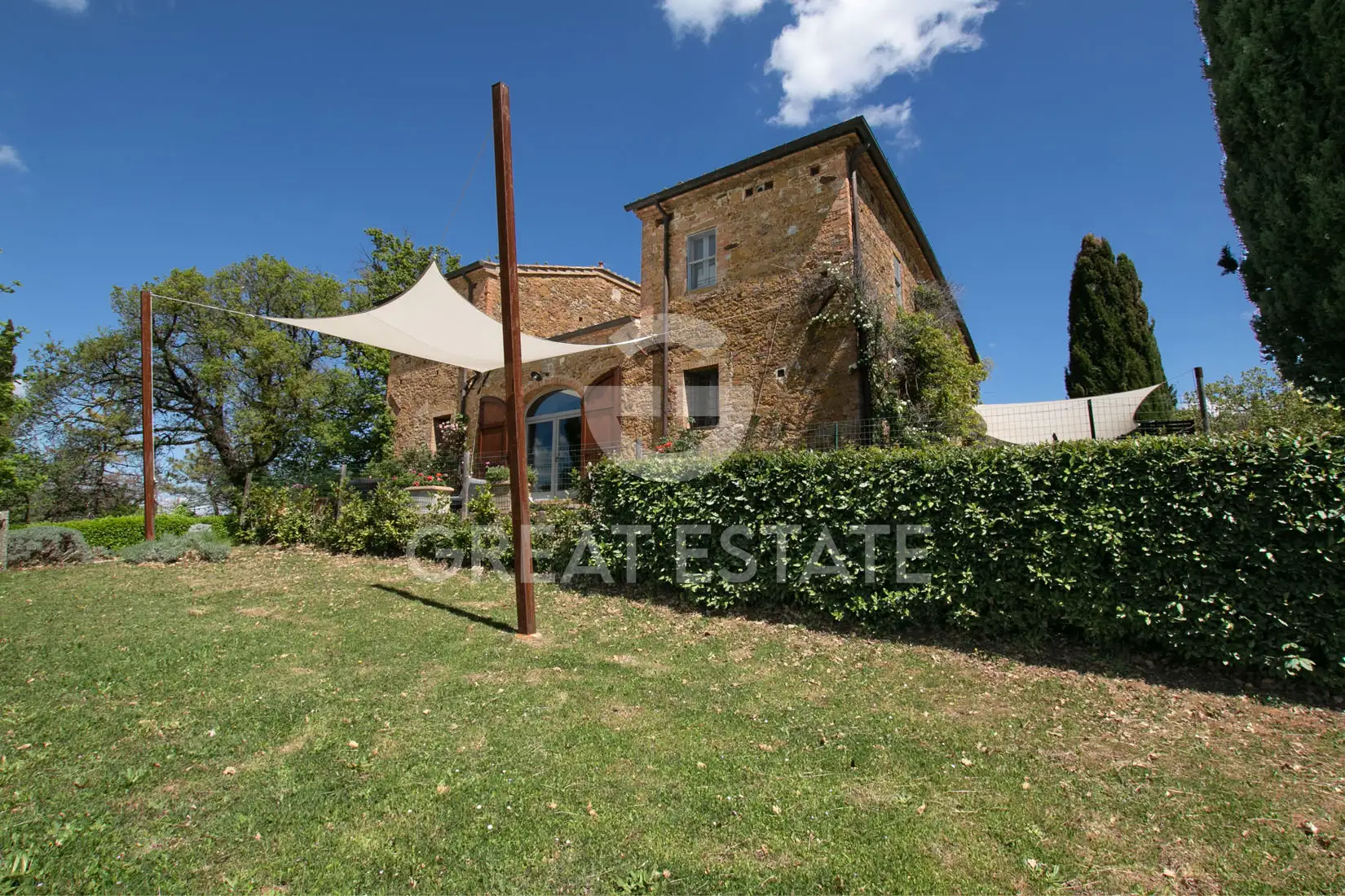 House 803m² in Italy, Siena. Priced at 2900000€ rent photo-10