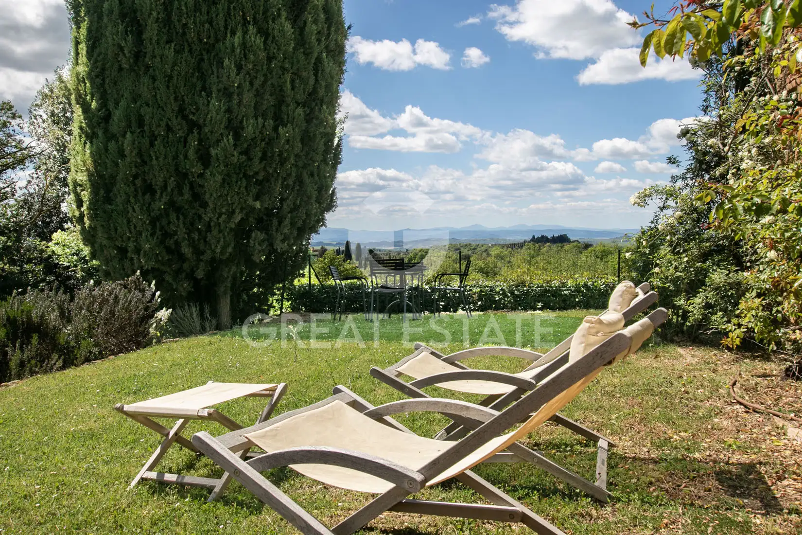 House 803m² in Italy, Siena. Priced at 2900000€ rent photo-11