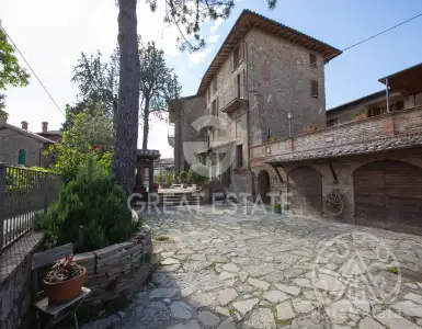 Buy in Italy for 1700000€