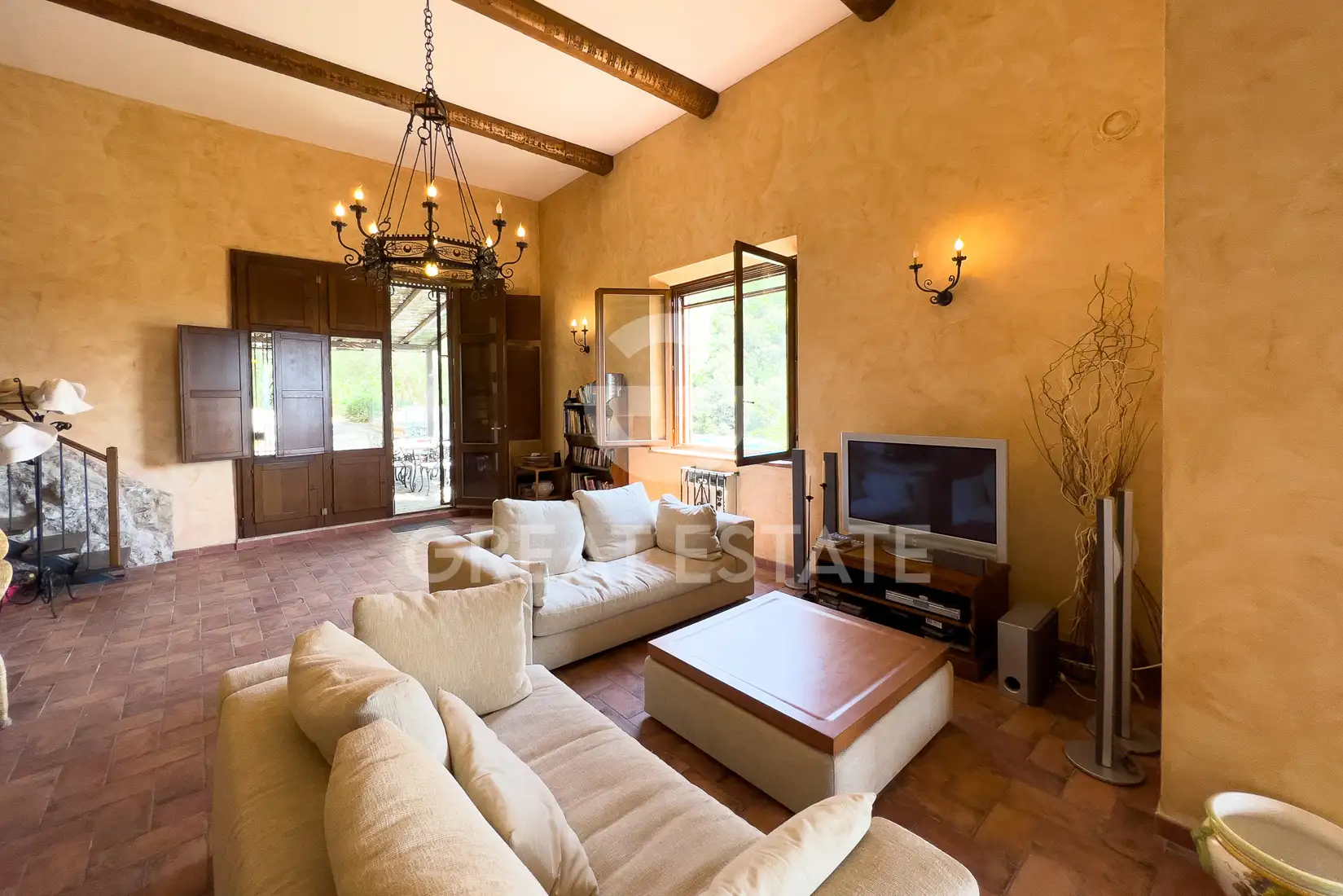 House 284m² in Italy, Siena. Priced at 990000€ rent photo-15
