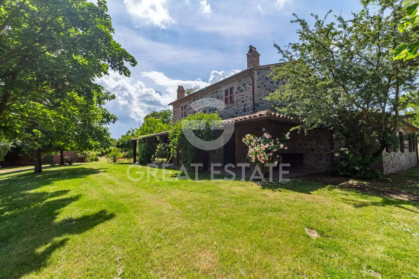 House 619m² in Italy, Terney. Priced at 890000€ rent photo-4