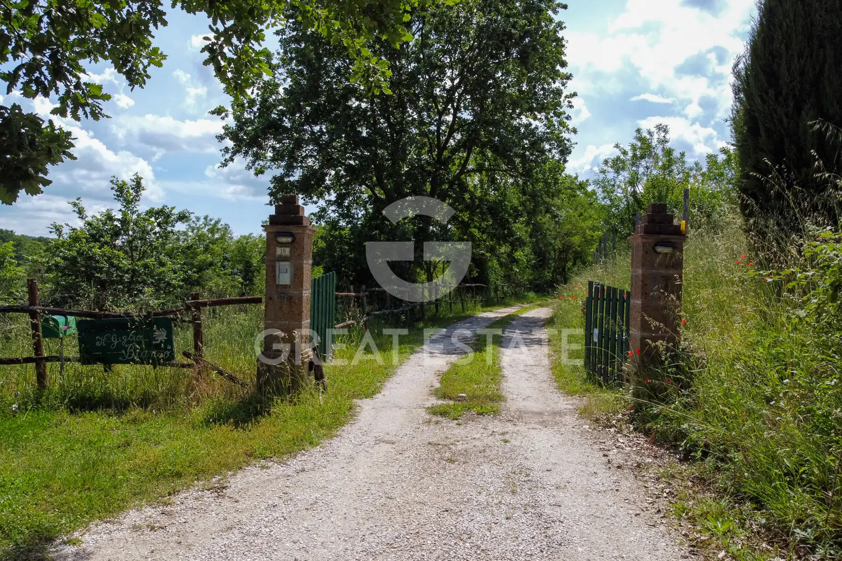 House 619m² in Italy, Terney. Priced at 890000€ rent photo-15