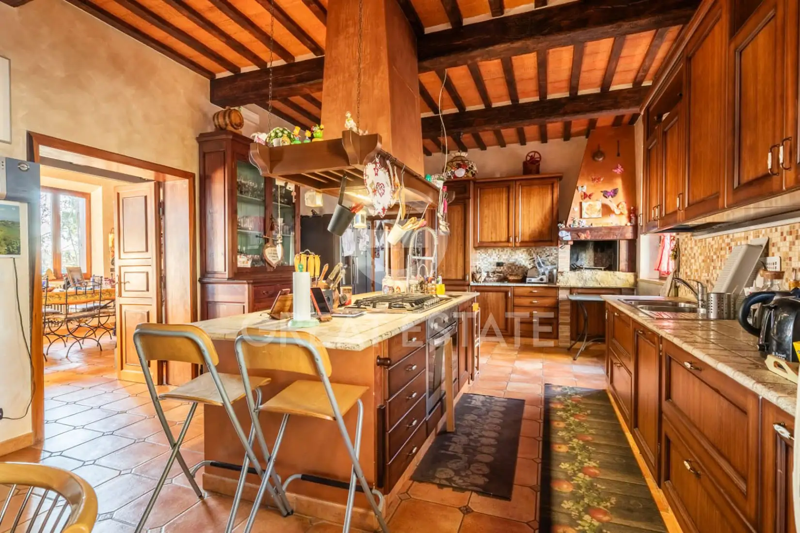 House 226m² in Italy, Siena. Priced at 695000€ rent photo-11