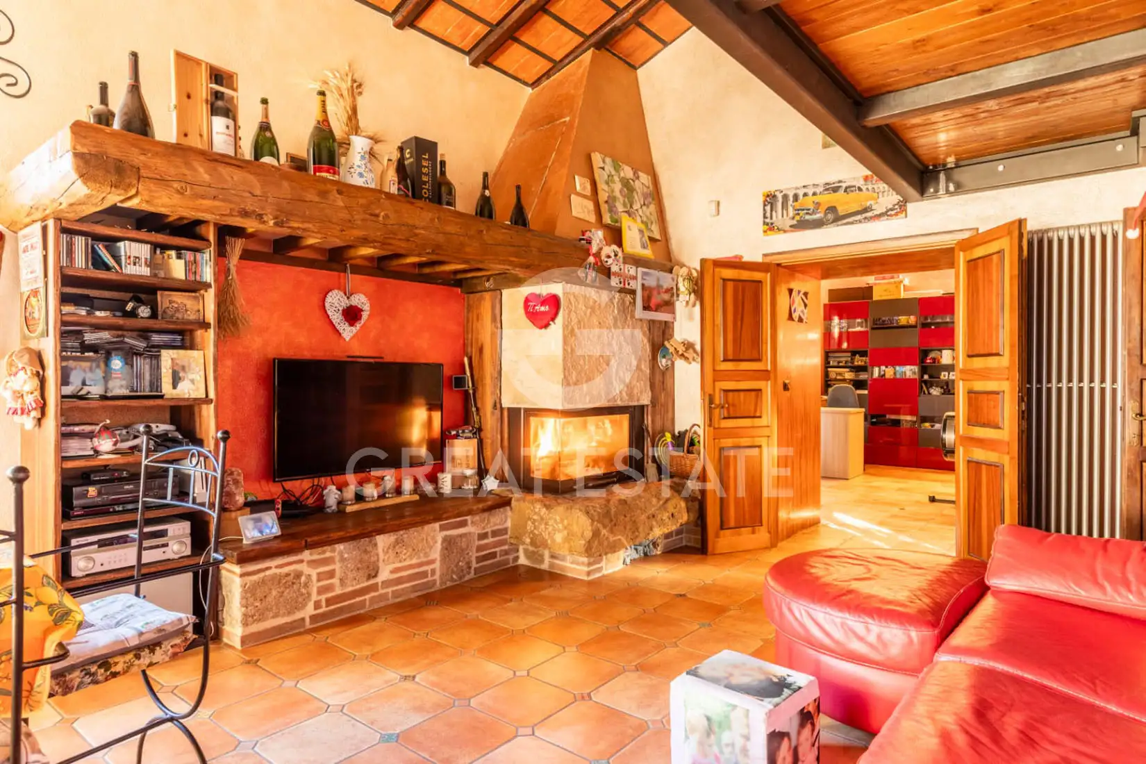 House 226m² in Italy, Siena. Priced at 695000€ rent photo-11