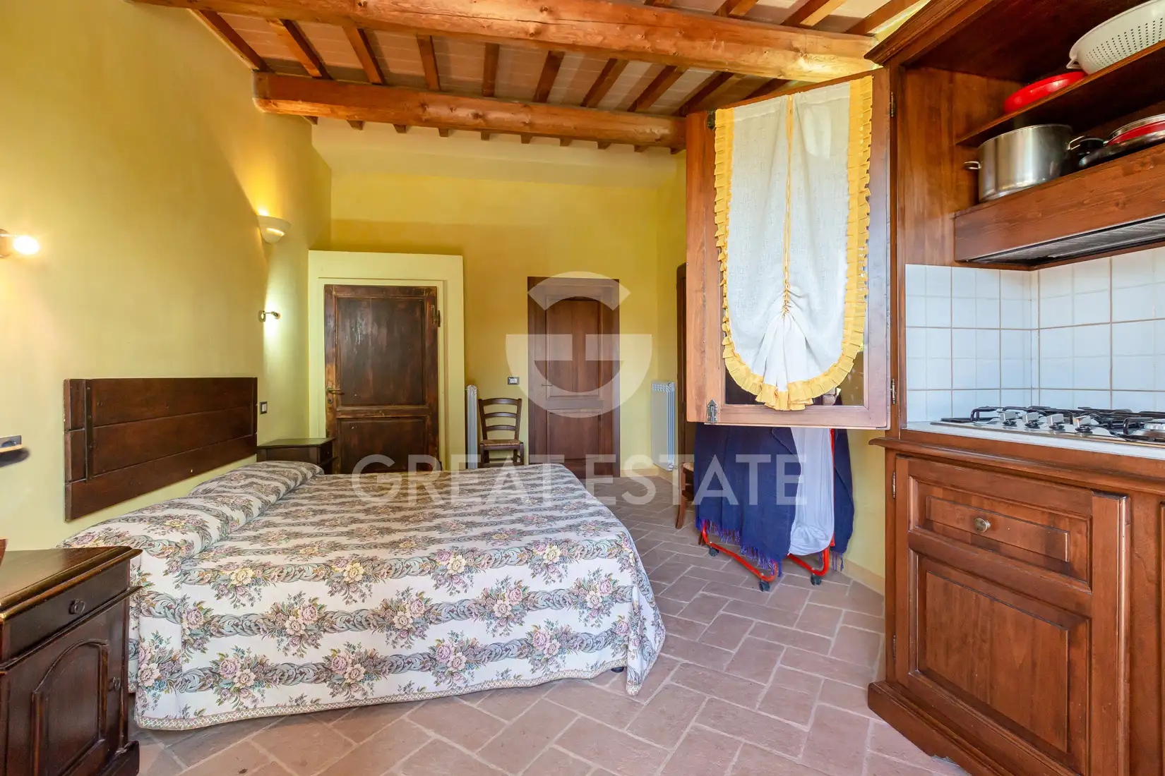 House 1371m² in Italy, Perugia. Priced at 2340000€ rent photo-15
