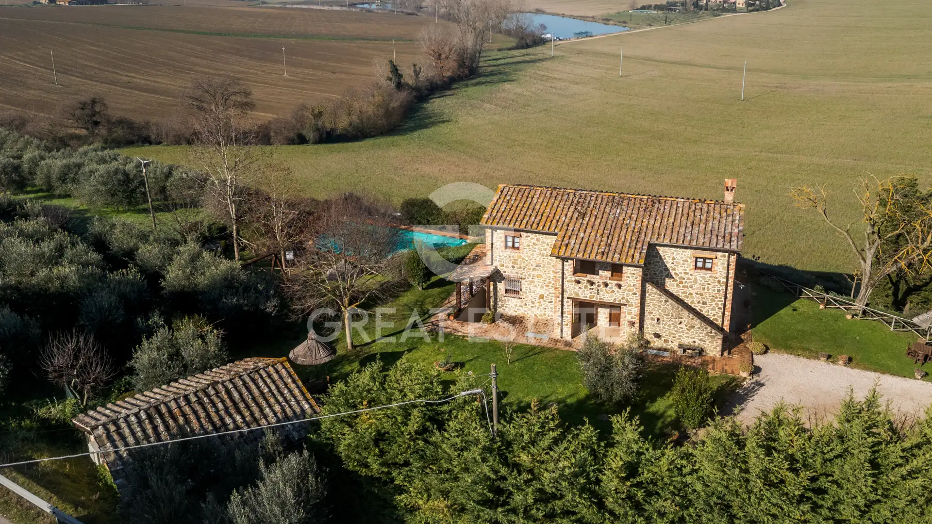 House 474m² in Italy, Perugia. Priced at 1050000€ rent photo-14