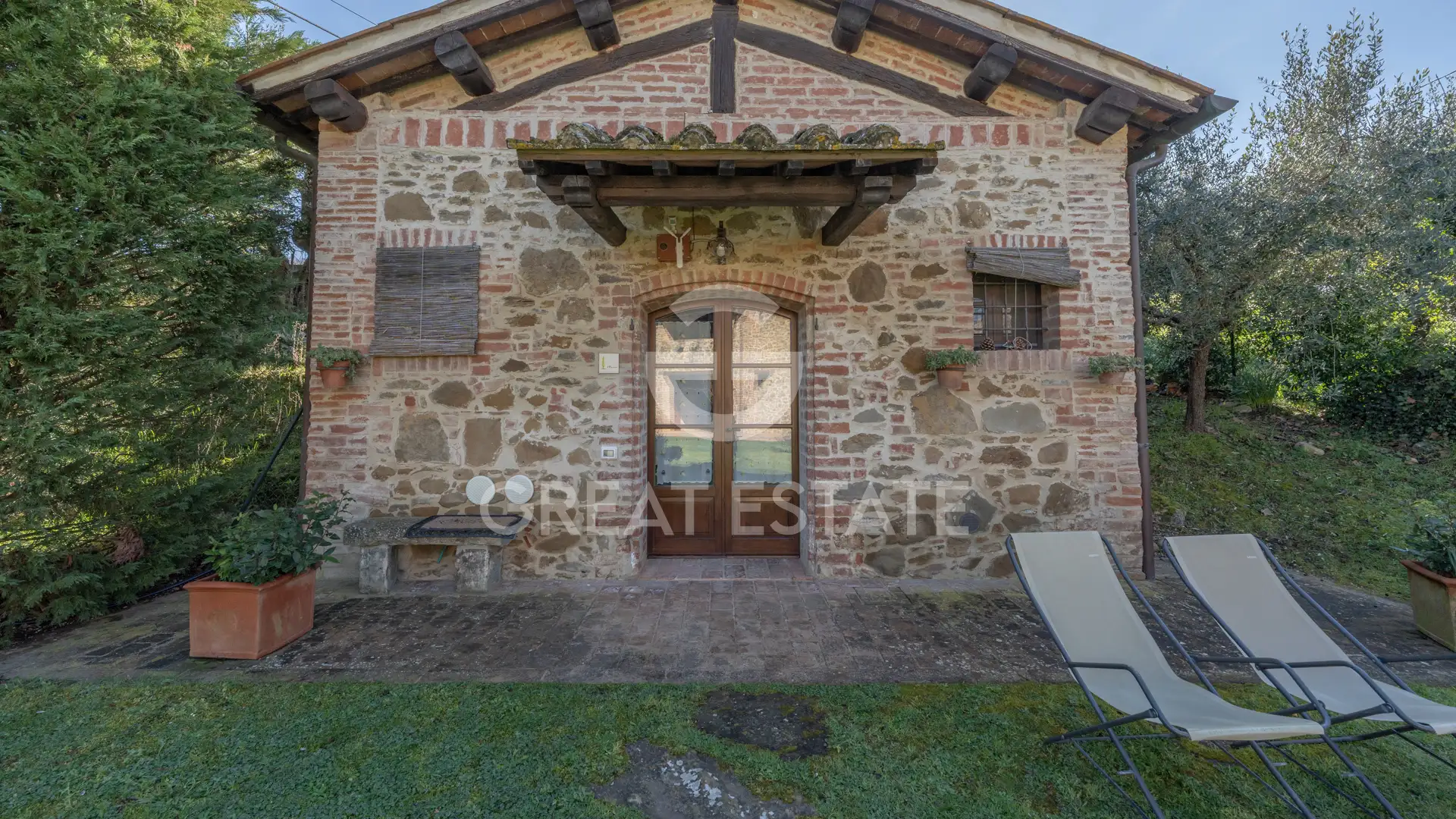 House 474m² in Italy, Perugia. Priced at 1050000€ rent photo-12