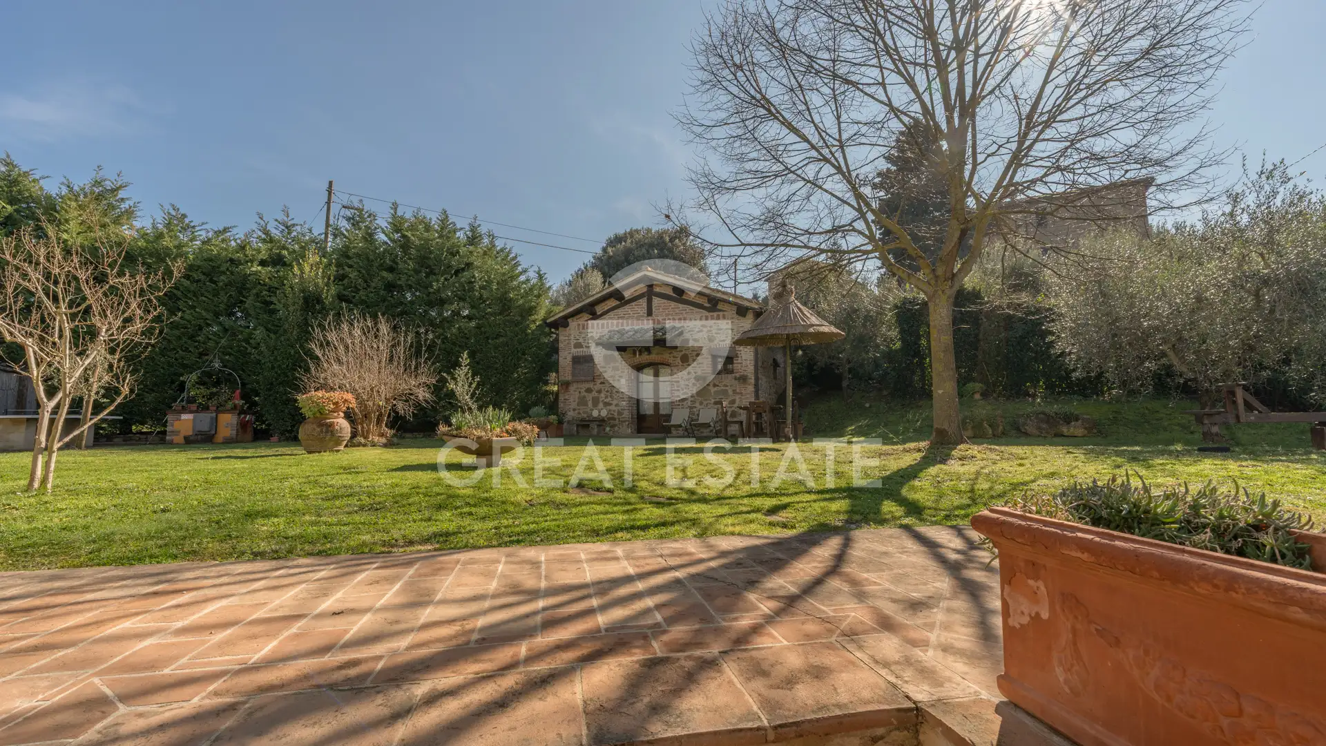 House 474m² in Italy, Perugia. Priced at 1050000€ rent photo-9