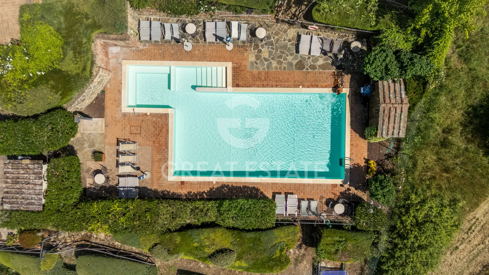 House 474m² in Italy, Perugia. Priced at 1050000€ rent photo-10