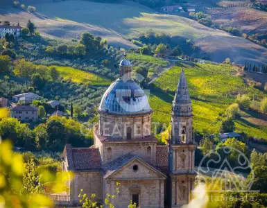 Buy in Italy for 3400000€