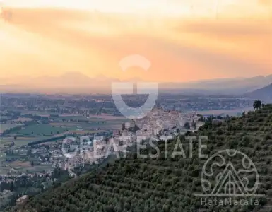 Buy in Italy for 1200000€
