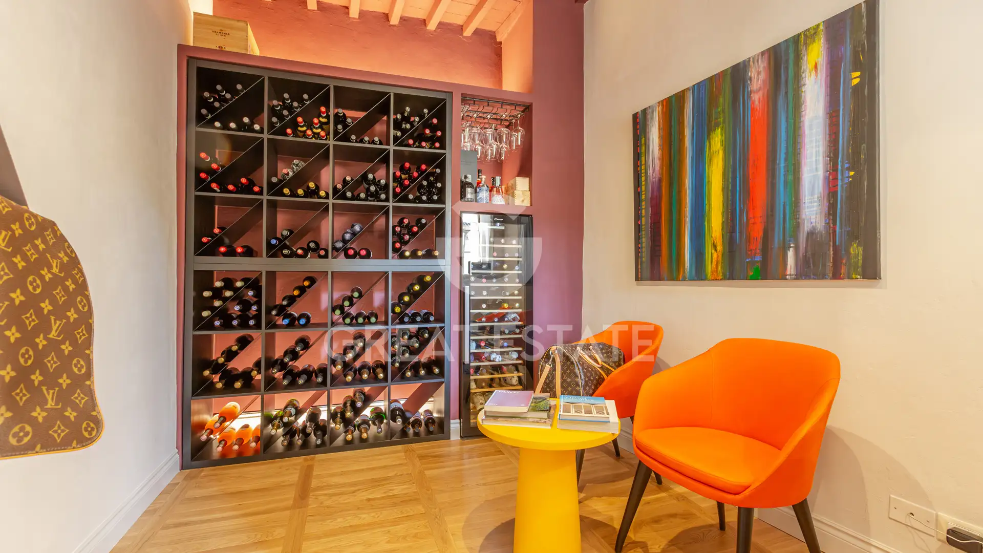 Flat 218m² in Italy, Arezzo. Priced at 1070000€ rent photo-9
