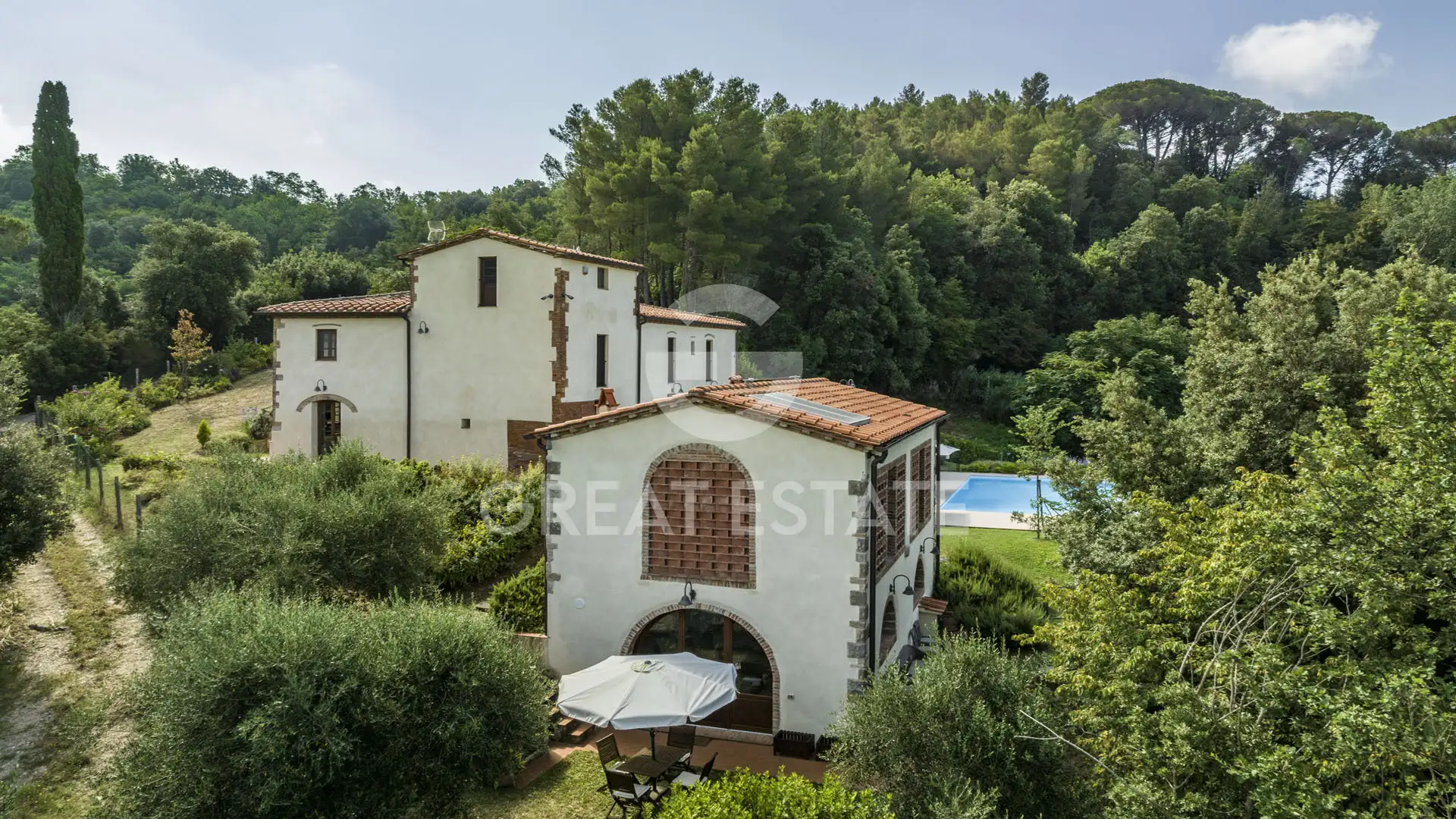 House 513m² in Italy, Pisa. Priced at 2250000€ rent photo-8