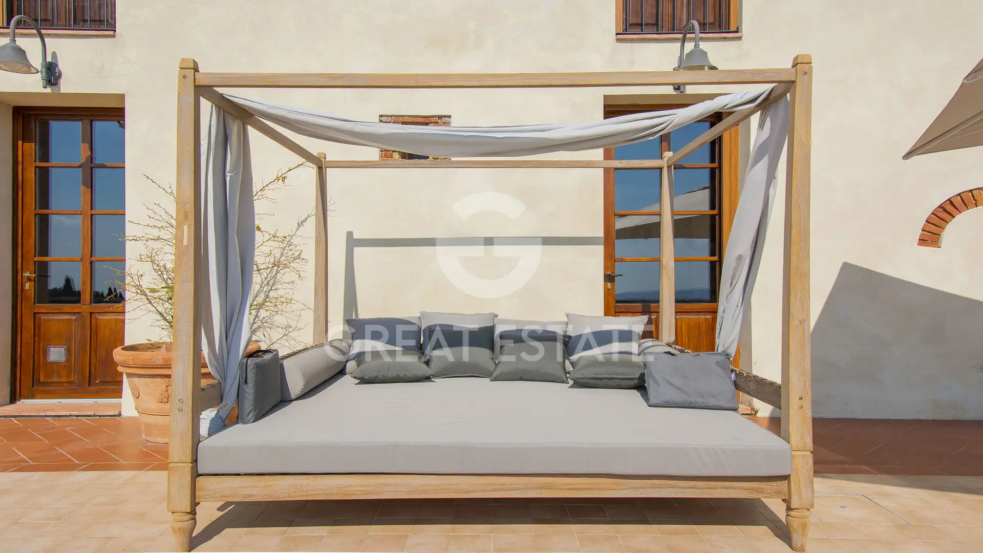 House 513m² in Italy, Pisa. Priced at 2250000€ rent photo-11