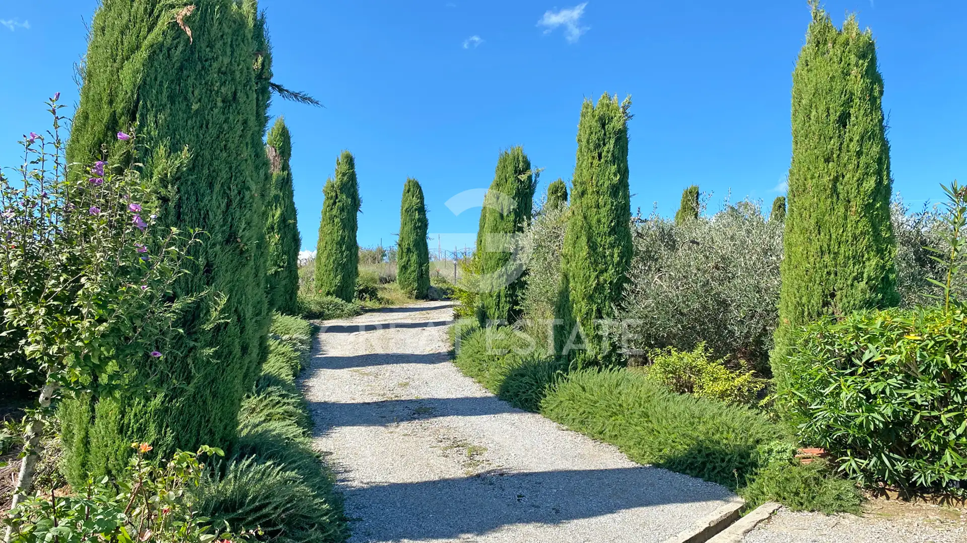 House 140m² in Italy, Perugia. Priced at 550000€ rent photo-12