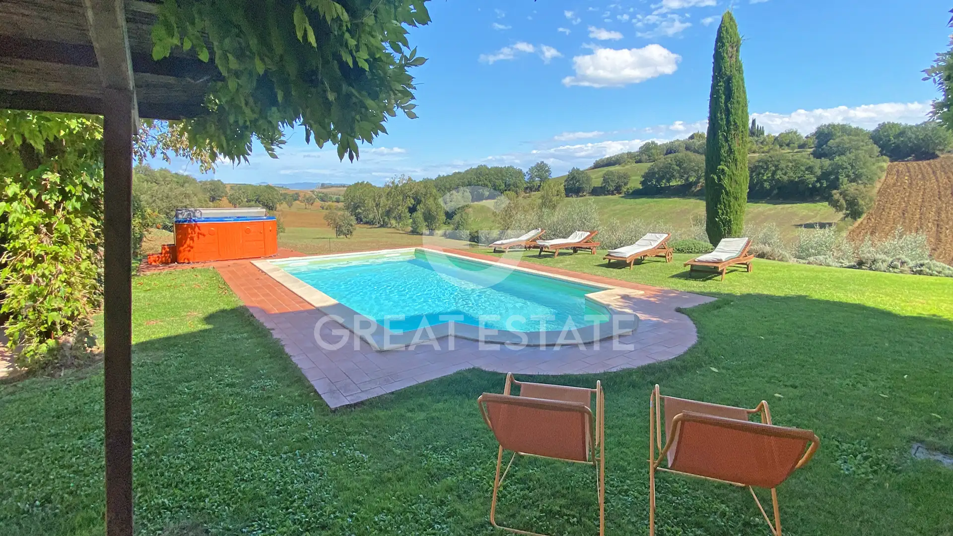 House 140m² in Italy, Perugia. Priced at 550000€ rent photo-13