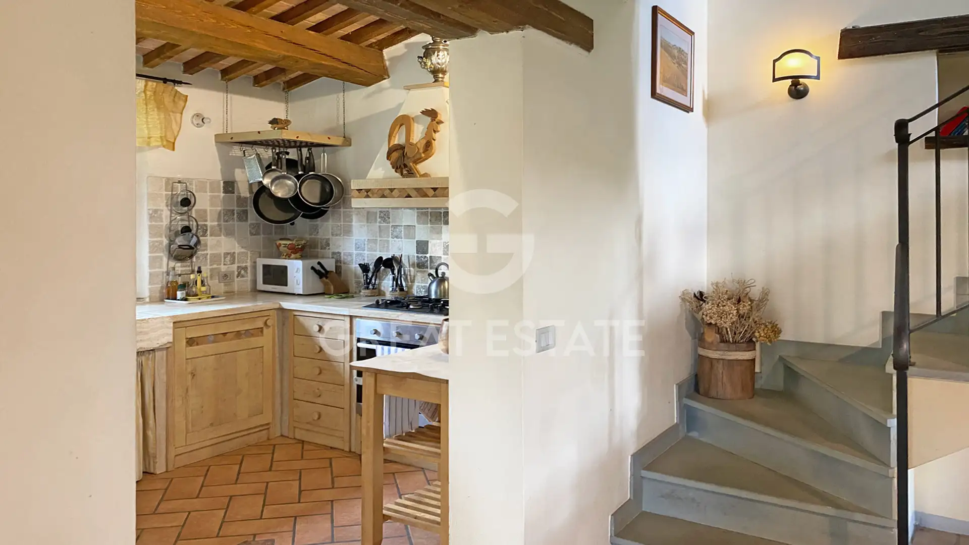 House 140m² in Italy, Perugia. Priced at 550000€ rent photo-14
