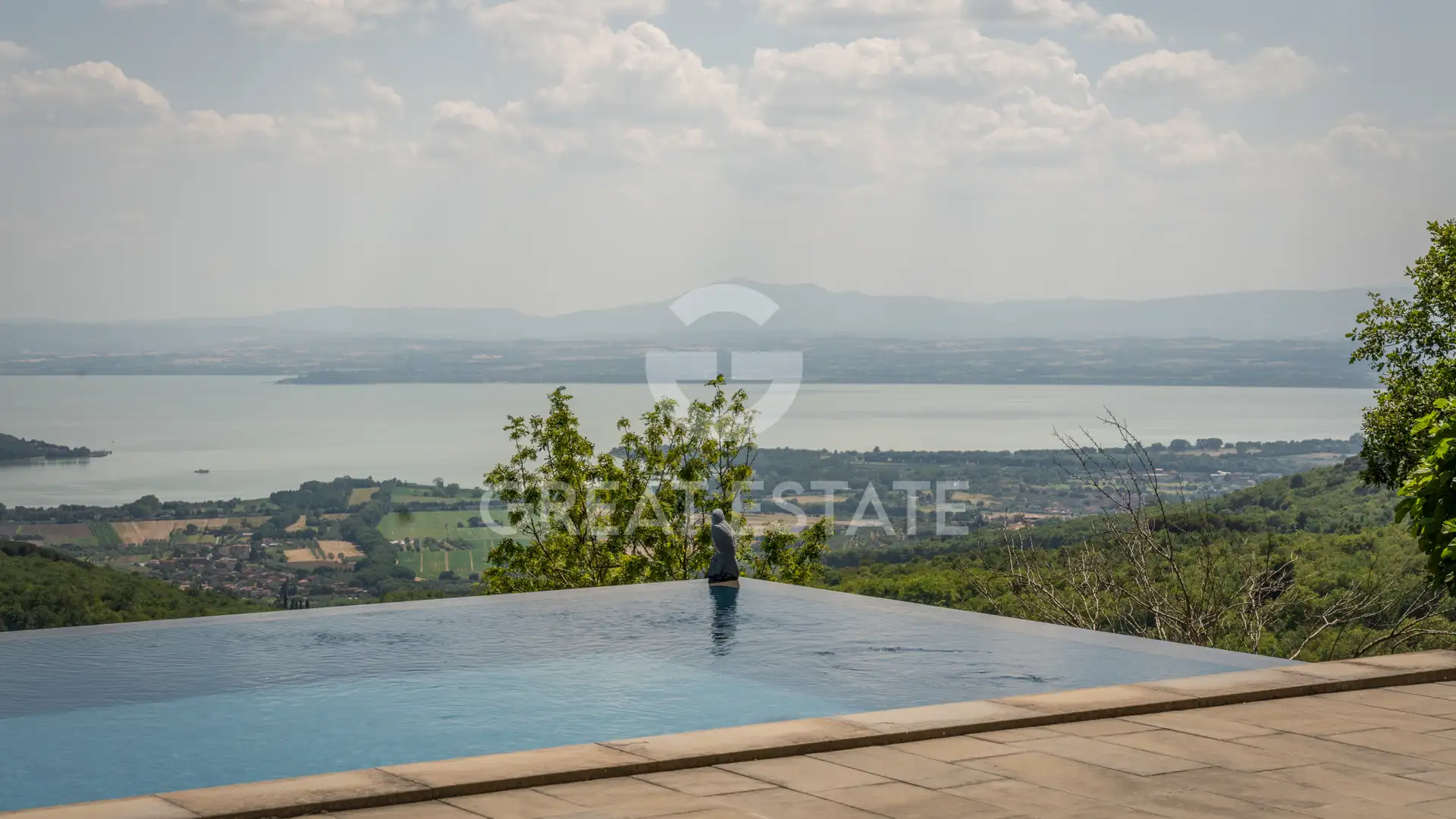 House 587m² in Italy, Perugia. Priced at 2250000€ rent photo-6