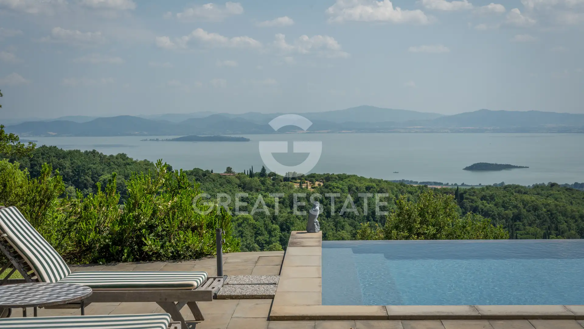 House 587m² in Italy, Perugia. Priced at 2250000€ rent photo-7