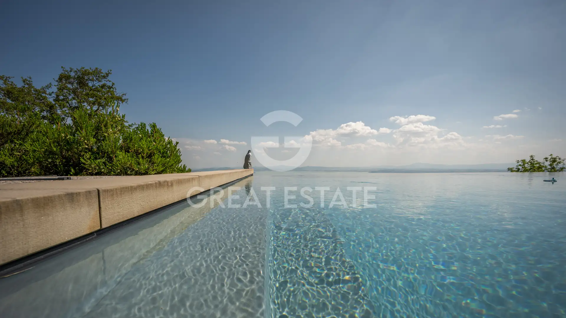 House 587m² in Italy, Perugia. Priced at 2250000€ rent photo-15