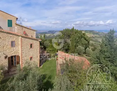 Buy in Italy for 650000€