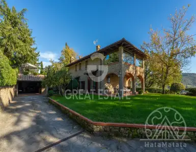Buy in Italy for 1400000€